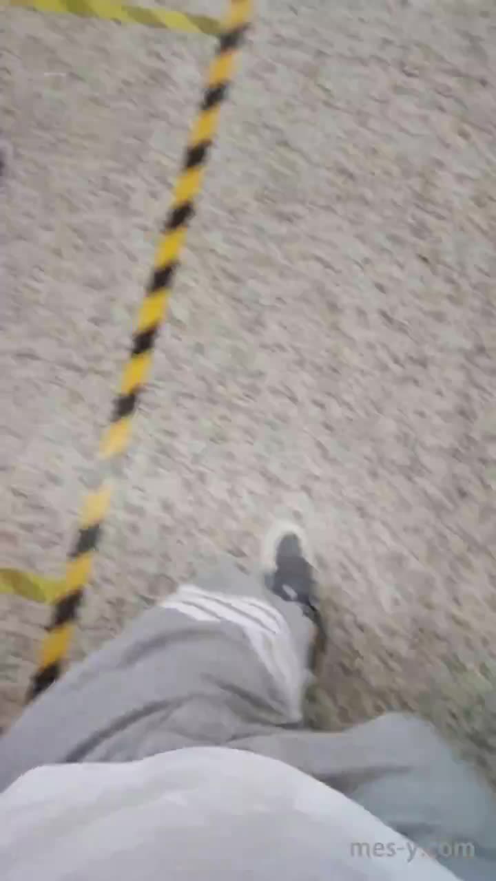 14af79ec-3f4a-4efd-ae74-0ef23c34c857.mp4