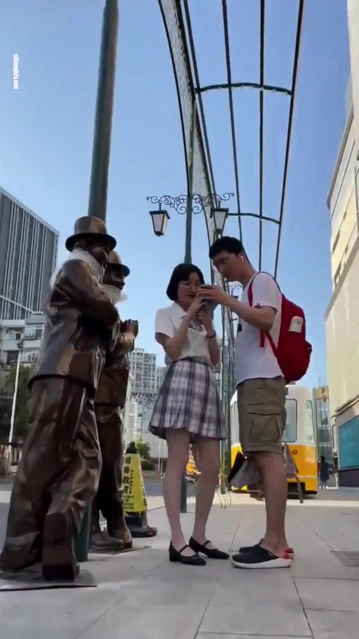 a7a1ec79-628a-4fd0-baa0-09cd07823ef9.mp4