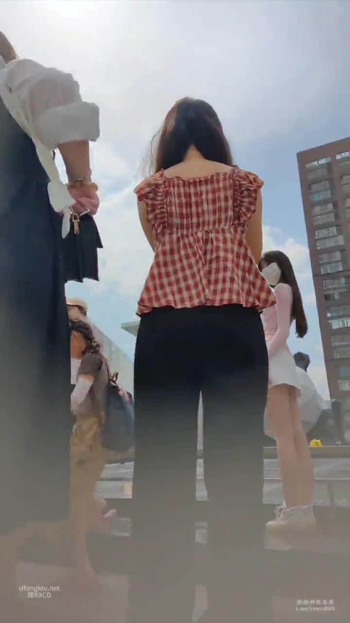 40084490-34f3-11f0-85ba-060db0d232c4.mp4