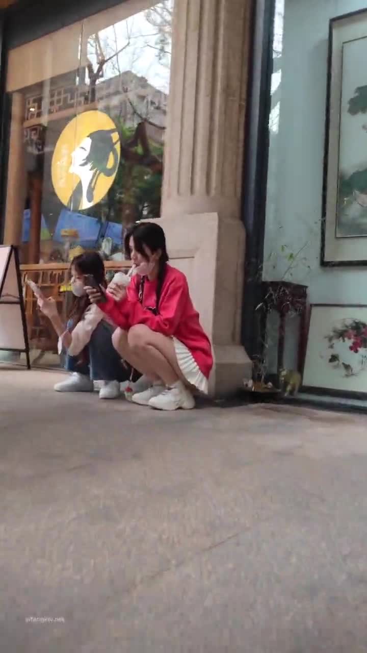 638ad2d8-359e-11f0-85ba-060db0d232c4.mp4