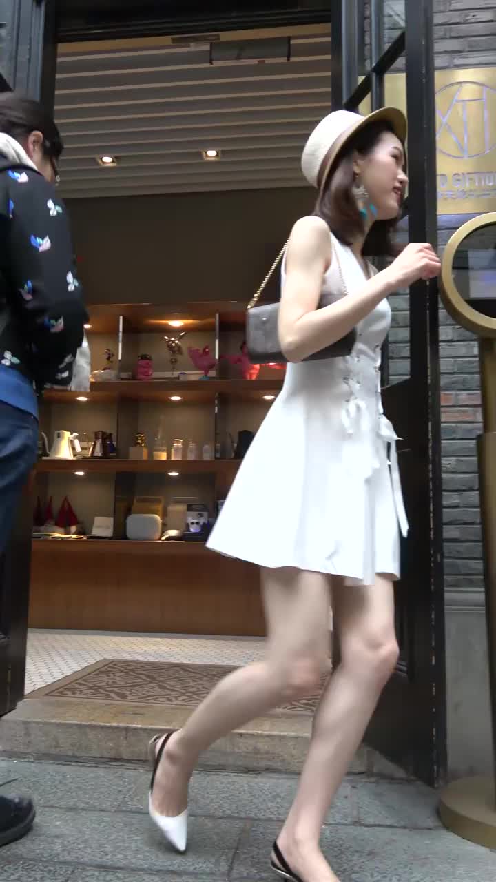272d6ffe-99a7-41b3-b1e0-17912e6c84f9.mp4