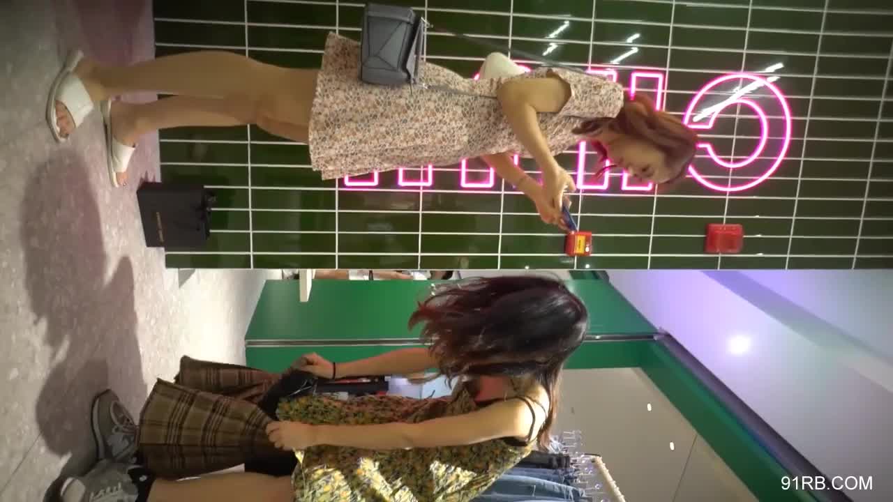 d8d29a1d-02ea-468c-b38d-edf99d639099.mp4