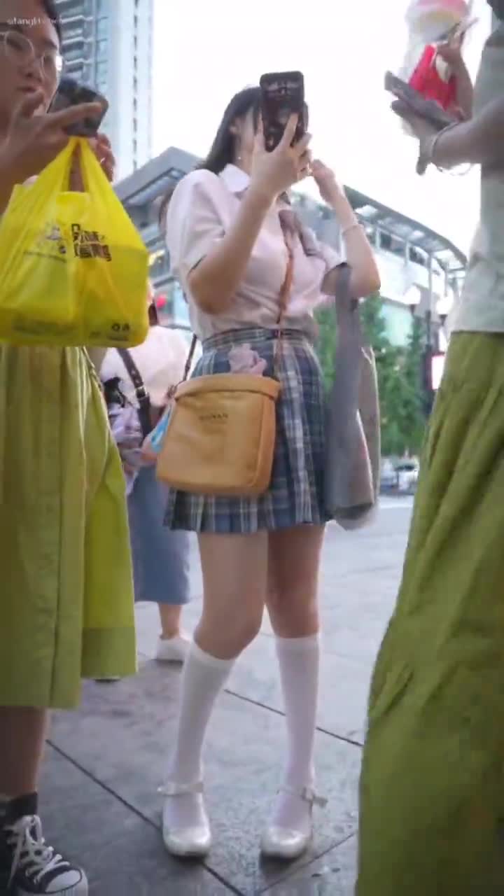 f61576c8-2bec-11f0-9f76-d2aa28aa9c1a.mp4
