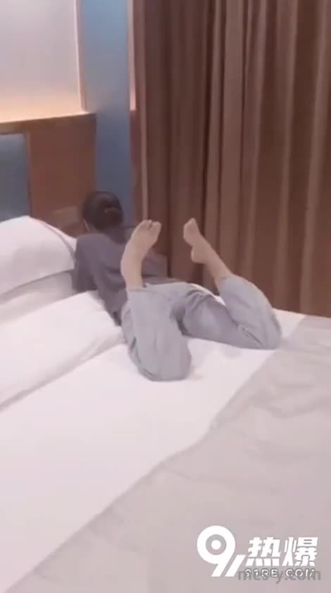 f74c2818-4fce-4cb7-b31a-cebfc0b745b5.mp4