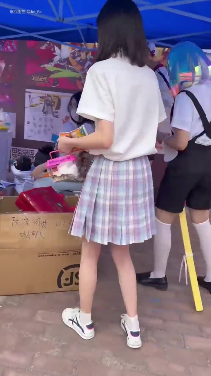 217fb3dc-33f4-11f0-85ba-060db0d232c4.mp4