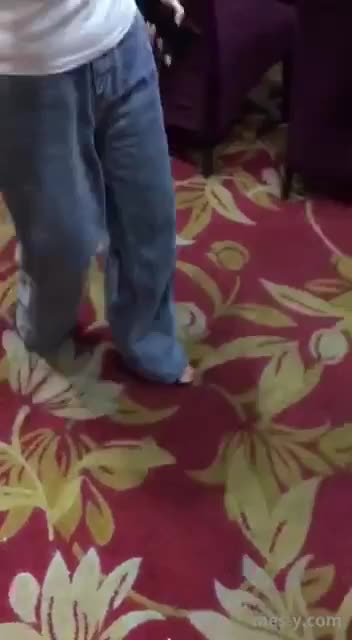 19f693e8-d25c-4d4d-990f-12c3331729a7.mp4