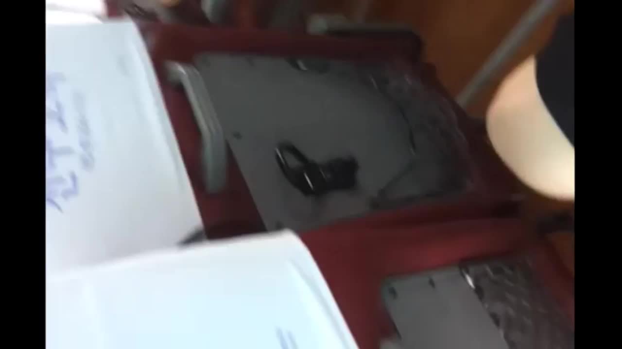 05d1cfb0-7a96-4ef0-922c-47452885d954.mp4