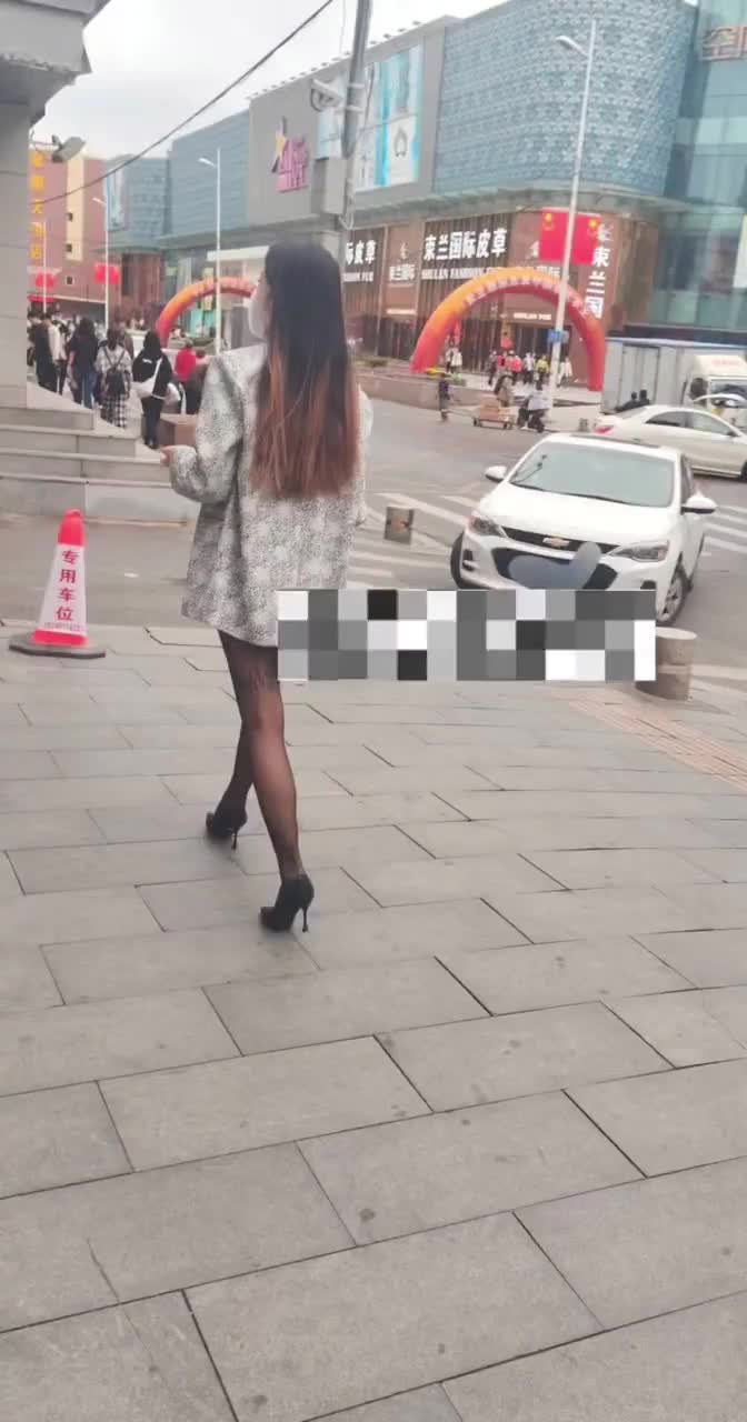 1e732d54-f879-4d2b-a571-2736f80e2e64.mp4