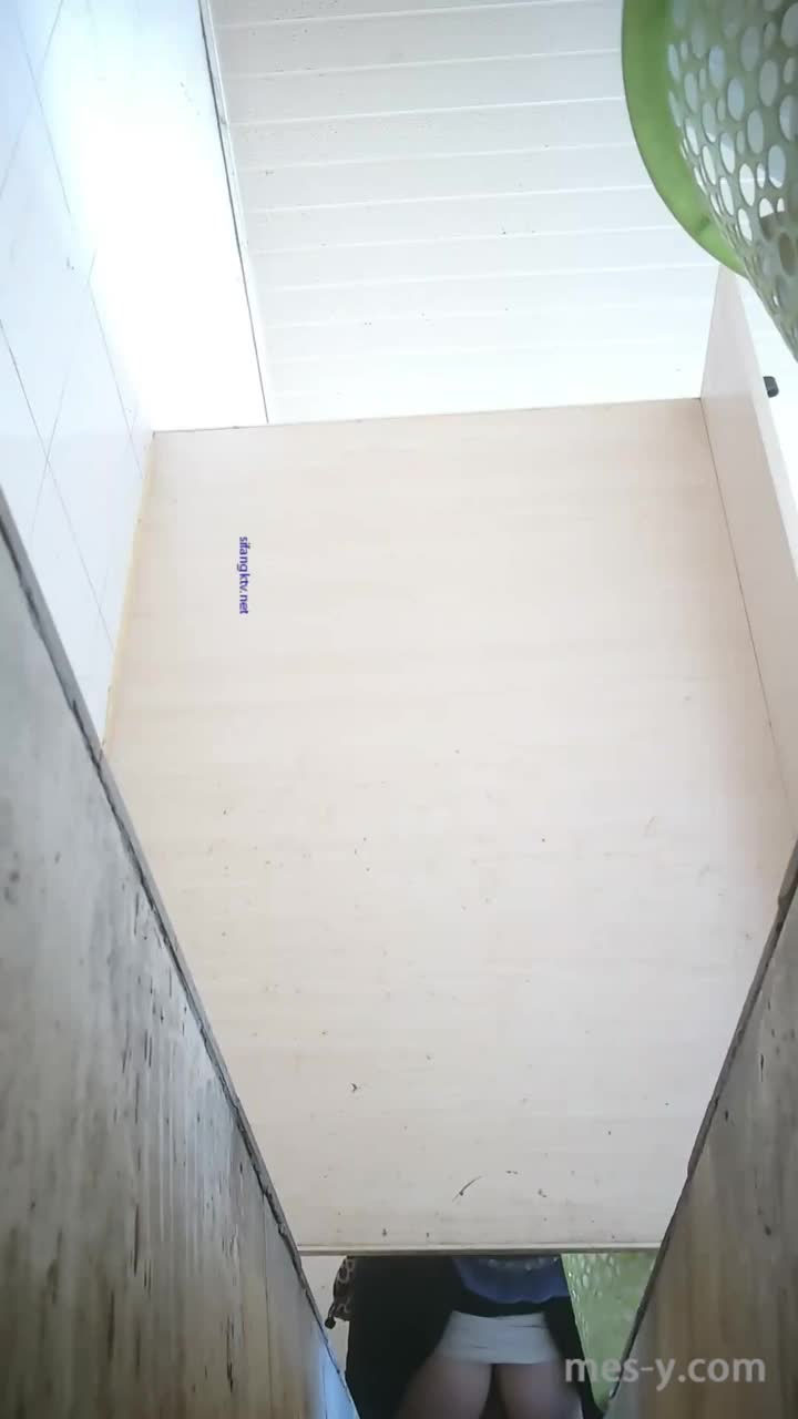 c67d2d09-9d79-409d-9c5a-b88109aa0322.mp4