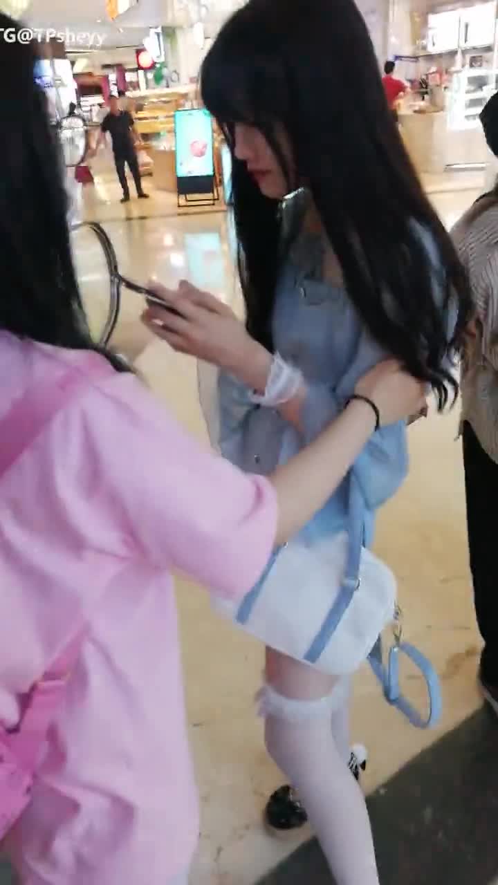 31cfecc6-266a-11f0-8fb5-9e5d5bfbca85.mp4