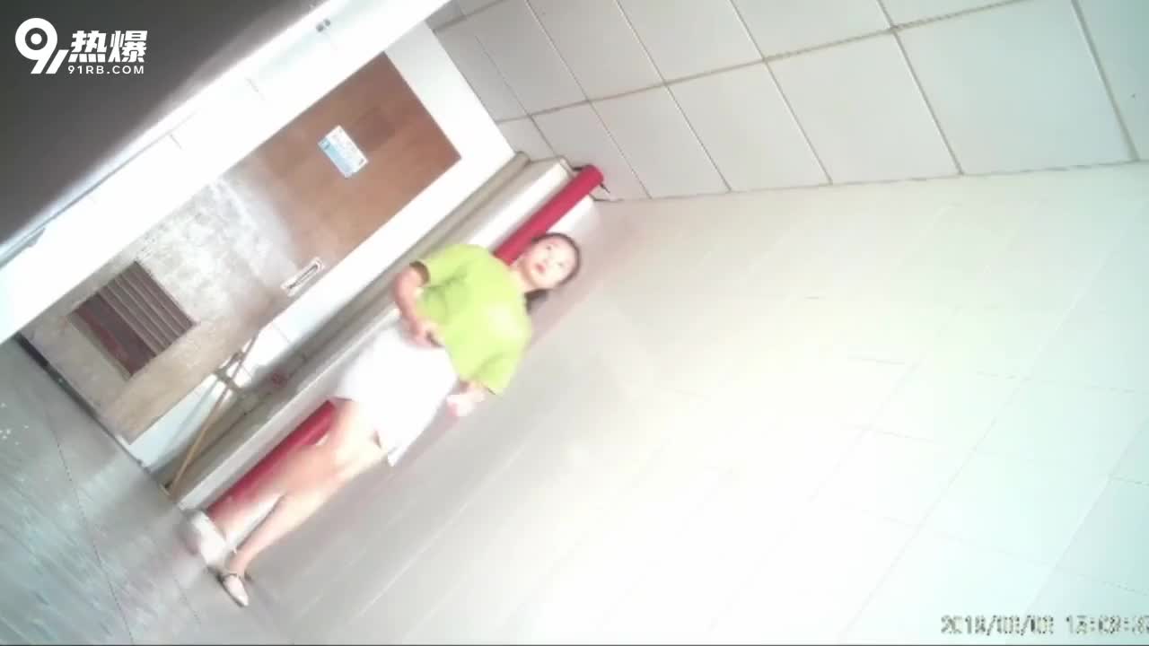 e09a1377-09c3-47a9-9568-2c303bbd623a.mp4
