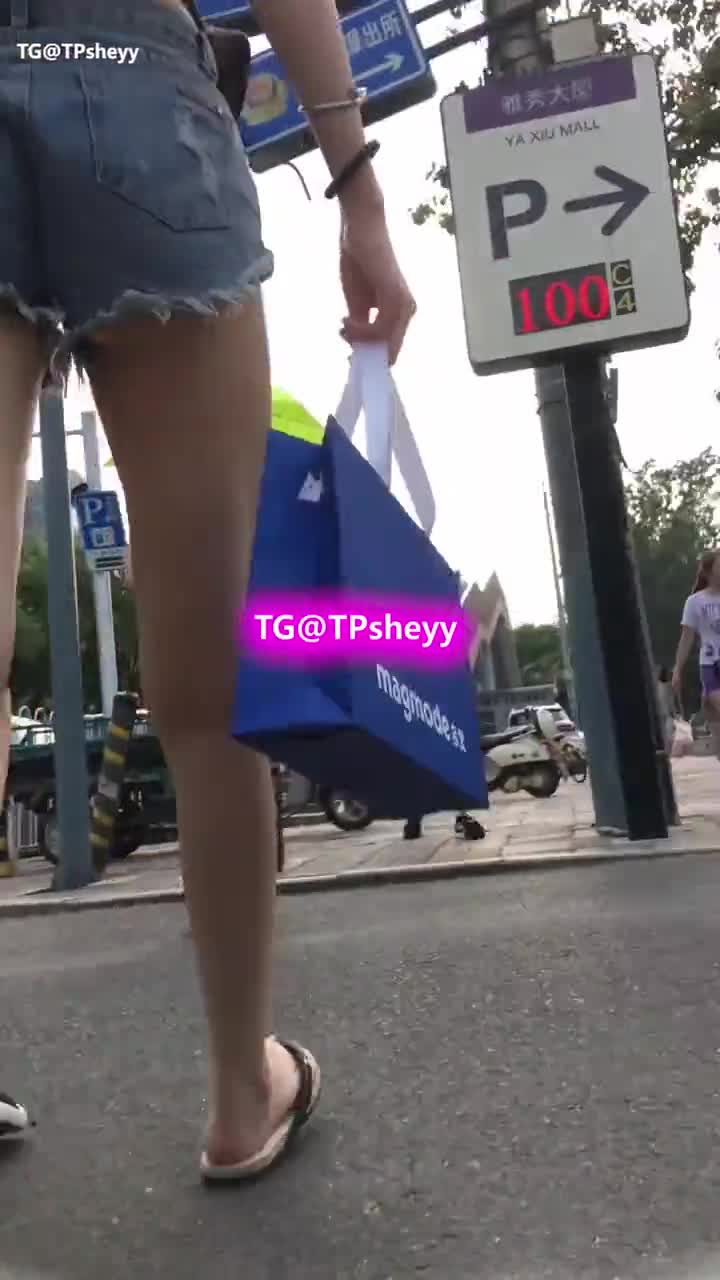 e2e222a4-2629-11f0-8fb5-9e5d5bfbca85.mp4