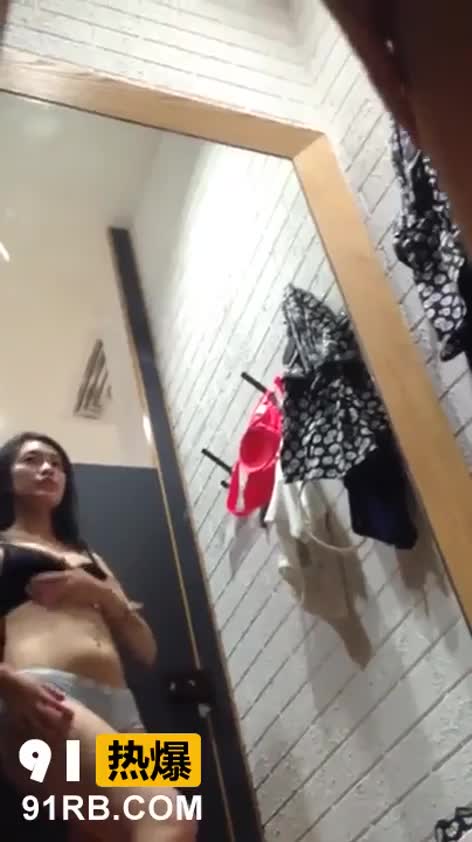 e3b55bd7-5e31-40ad-83c7-753be41eda0a.mp4