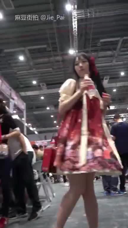 feb78d4e-34b5-11f0-85ba-060db0d232c4.mp4