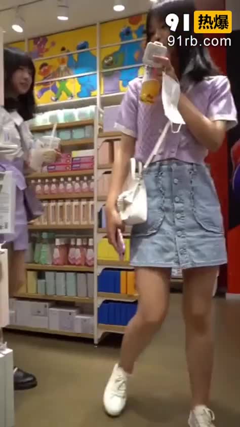 c477c425-bb87-4eba-87d6-b721fde30936.mp4