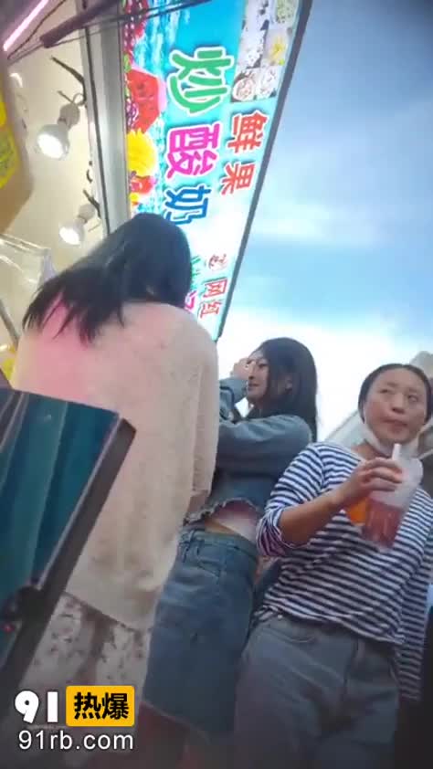 dbf449b2-e3f6-458b-a2d8-869b61b885cc.mp4