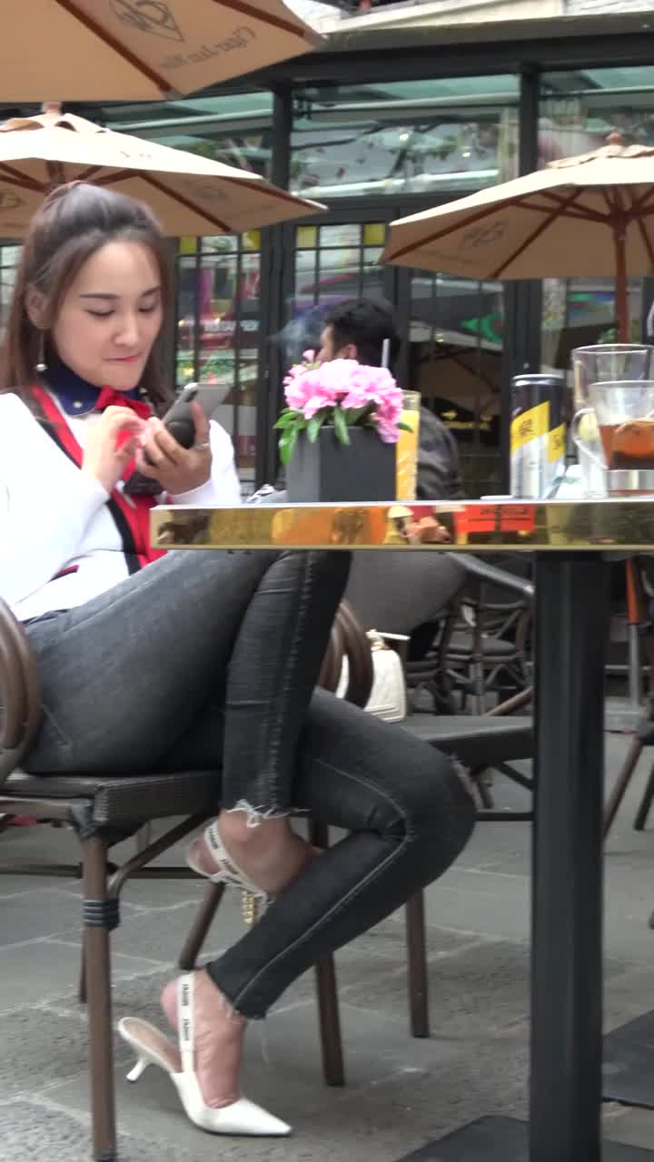 ca9ecf2c-28b7-401b-85b4-022ea44f2763.mp4