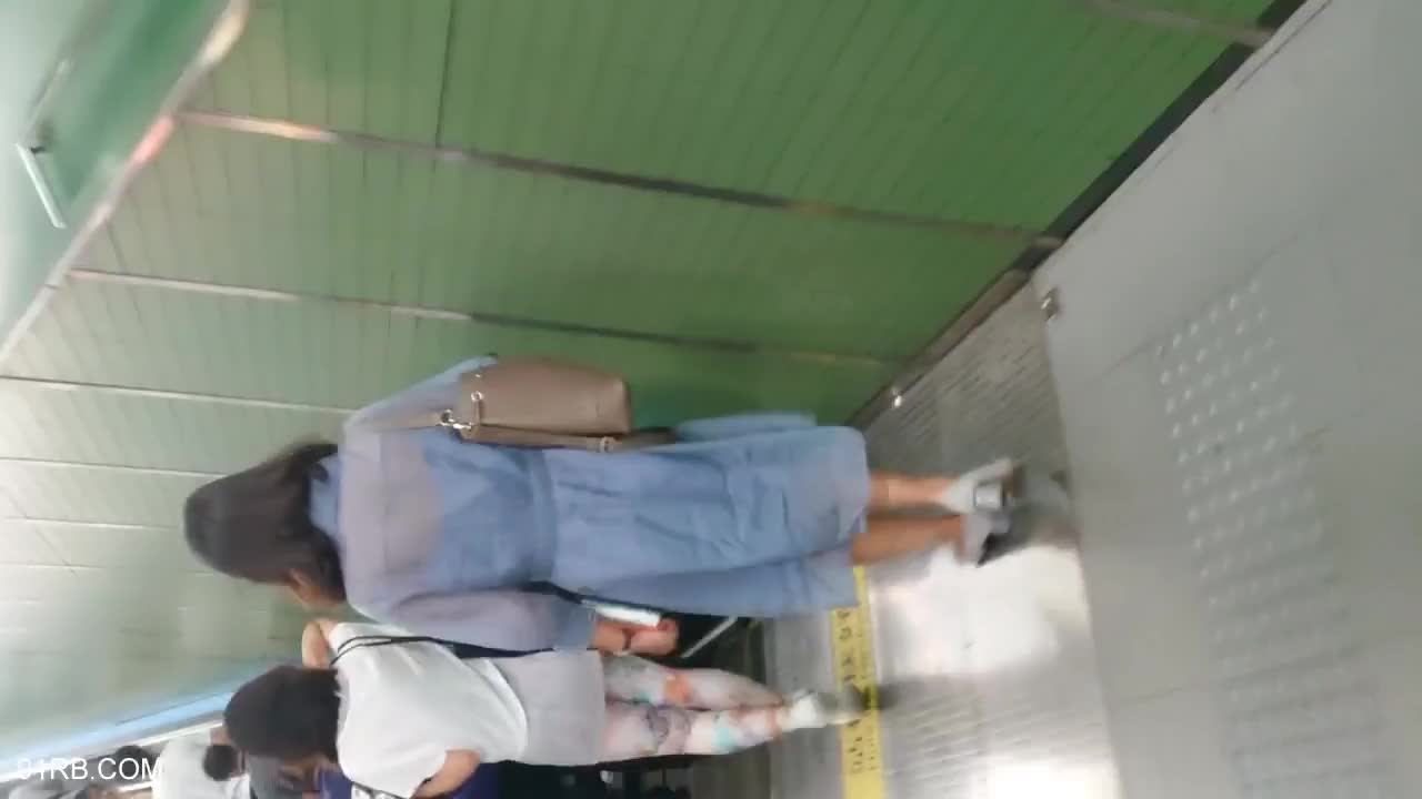ab910716-685d-4220-83da-a866ffdc4de0.mp4