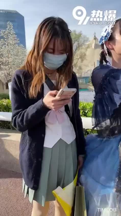 e51da083-32f5-41cb-9716-53de691e702d.mp4
