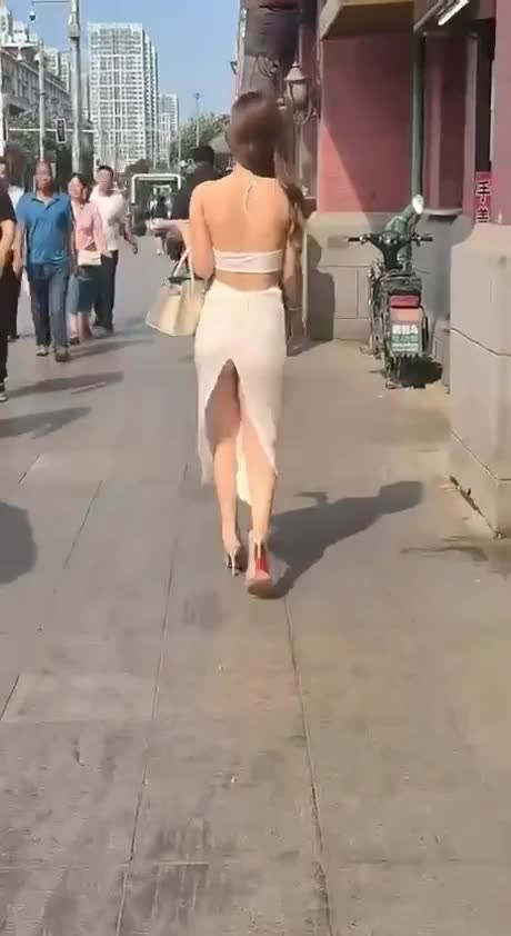 da28453e-5cf8-4a70-b265-2f5387cc8d04.mp4