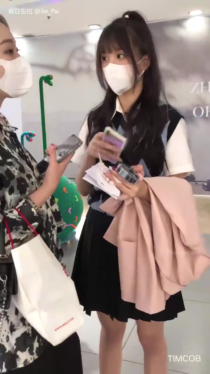 d7acdf02-32b1-11f0-8e28-4ad8410911d3.mp4