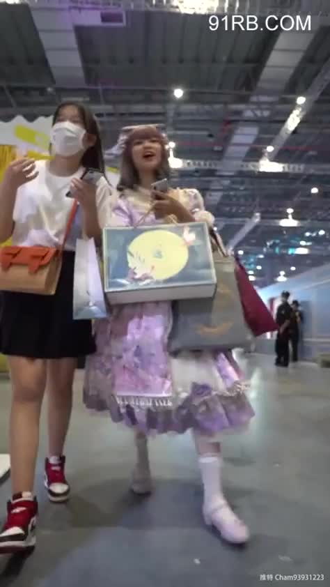 2481c2ec-9b51-4709-a8f3-6affc746a04f.mp4