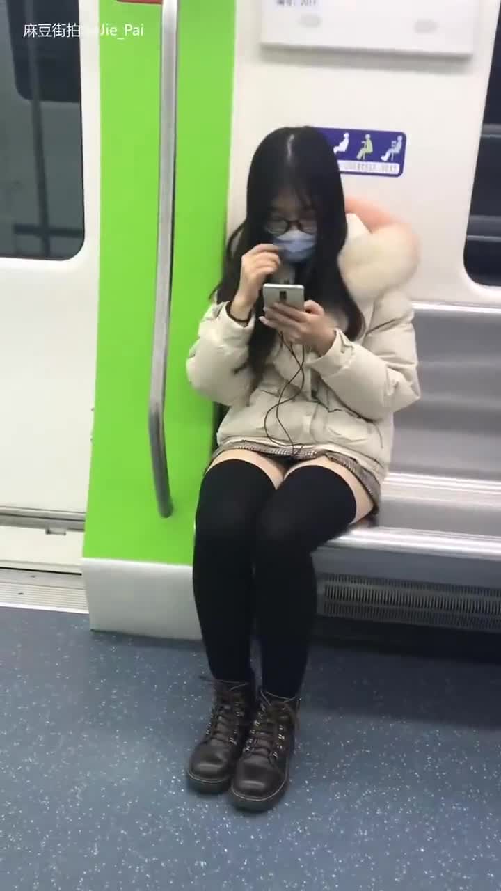 0e59b6ba-32a3-11f0-8e28-4ad8410911d3.mp4