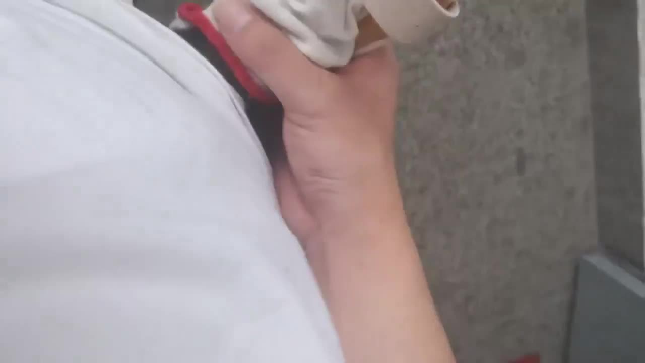 a2a6e5d1-6840-4bf8-b602-ceffbc01e3ab.mp4
