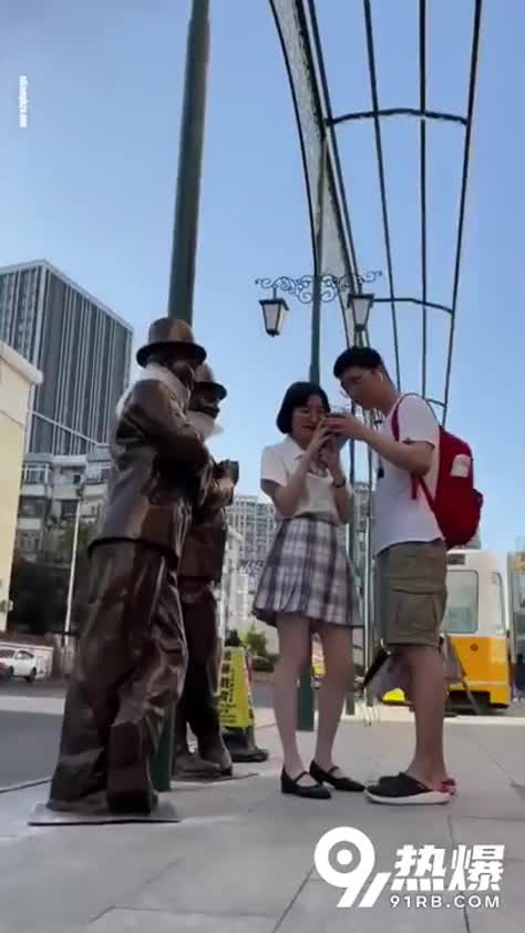 27693869-9ccd-424c-af74-ddd627f98cdf.mp4