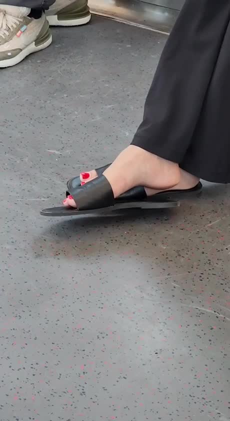 6fff9679-fd72-4bb3-9a05-7e416a7ba9a8.mp4