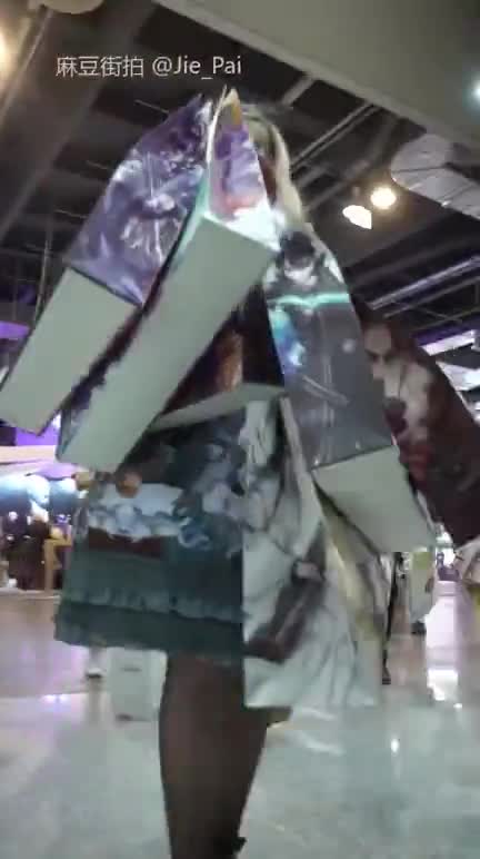 3ee0bd82-34b6-11f0-85ba-060db0d232c4.mp4