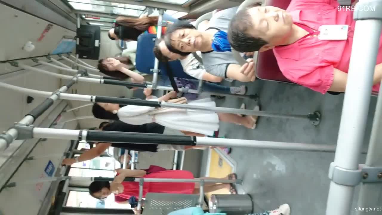 6d218aa9-5b36-4a66-a80c-84a429d5e2d0.mp4