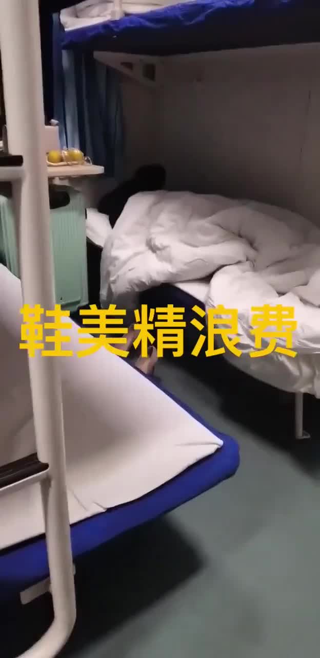 9f4cc56f-8259-4502-9edc-5968ca740303.mp4
