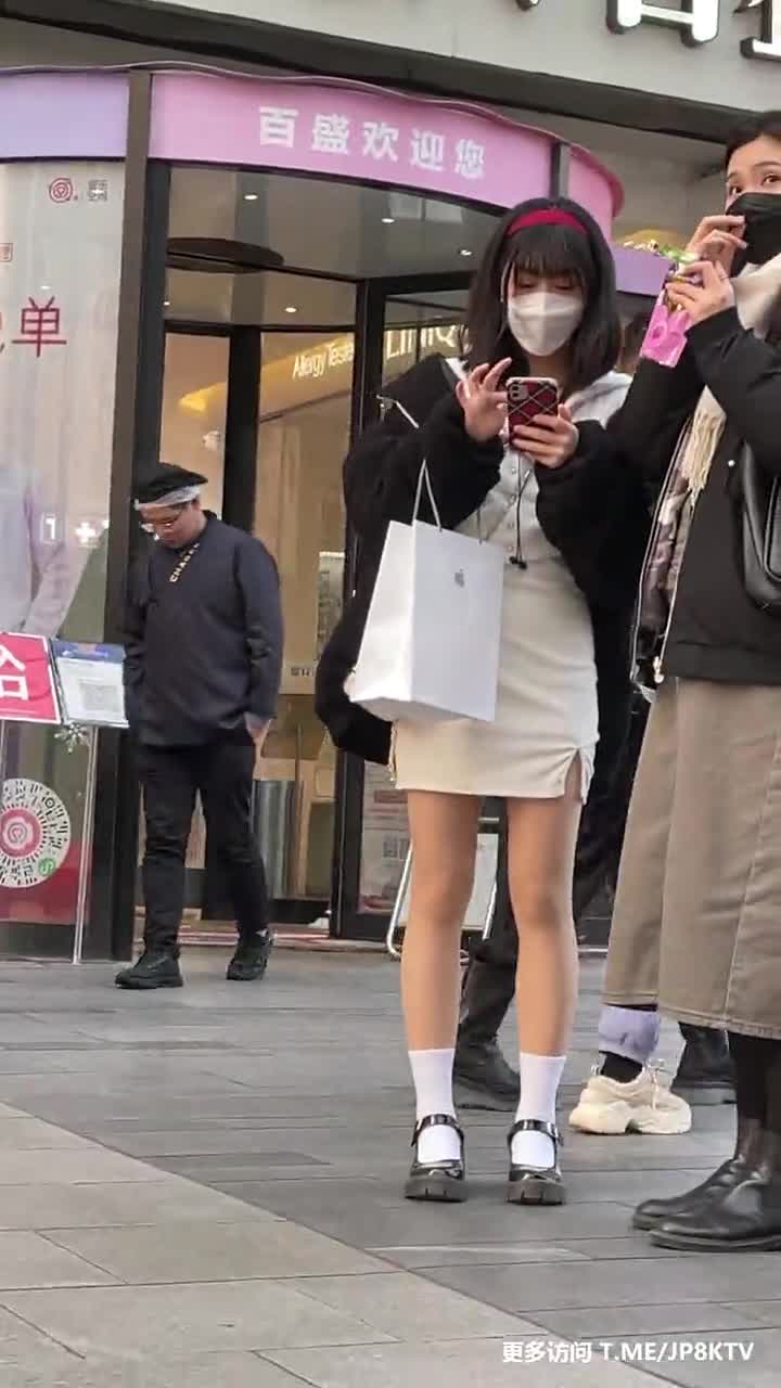 3db0daec-3041-11f0-bd0a-9635f8b4fdee.mp4