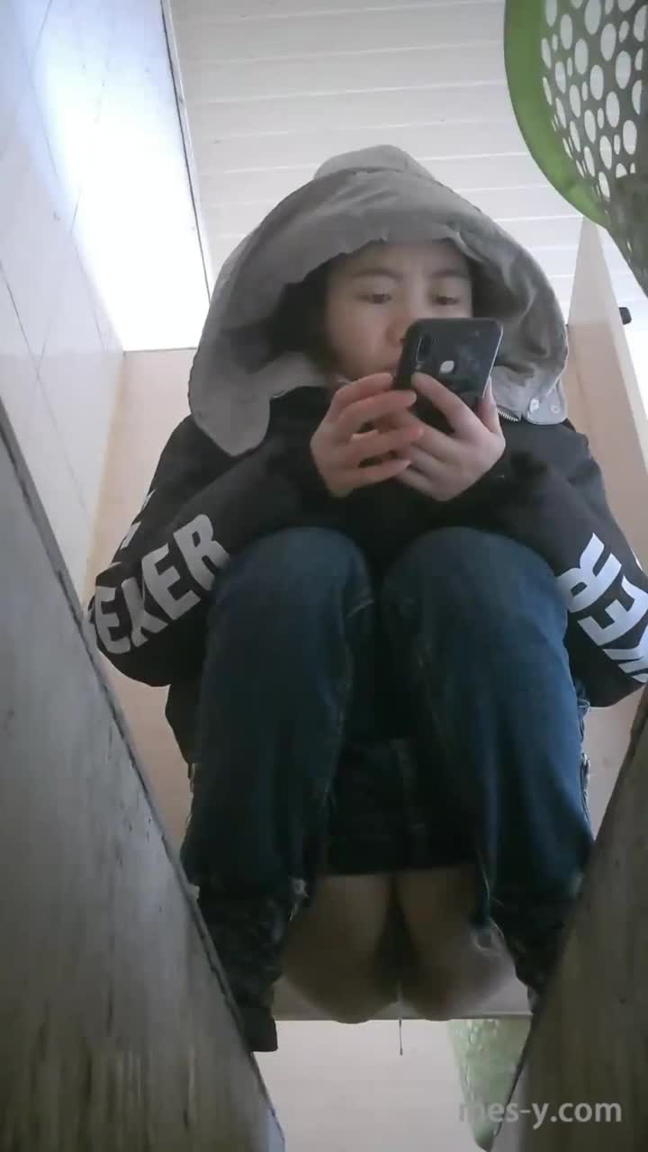 9b55f8d3-4f44-415b-905b-ae0e353eeedd.mp4