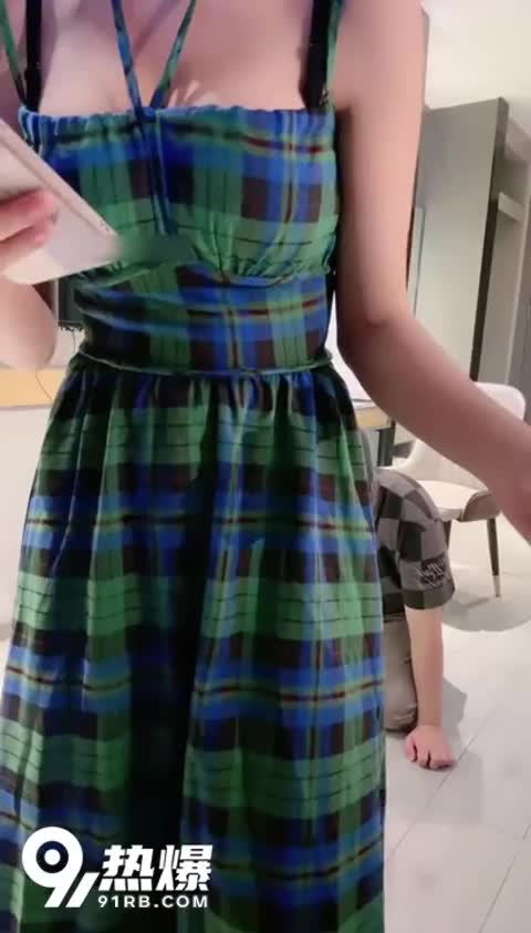 d947a133-8a48-4d61-9b01-32ba9eeea889.mp4
