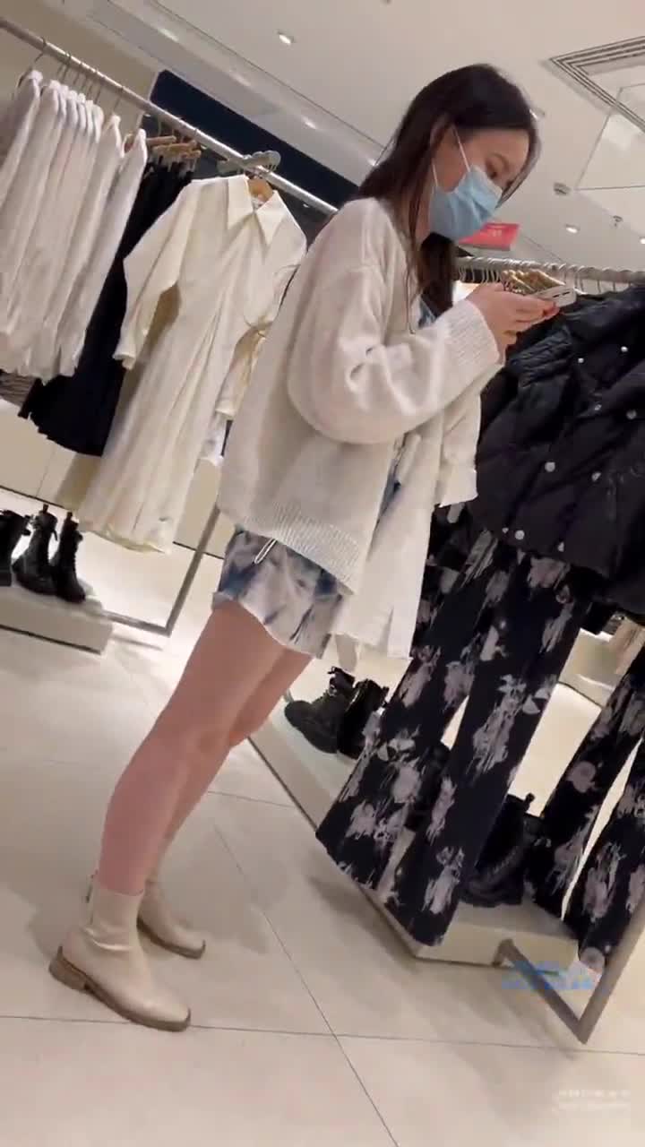 bb560e76-2543-11f0-8302-1ea9f0735b0f.mp4