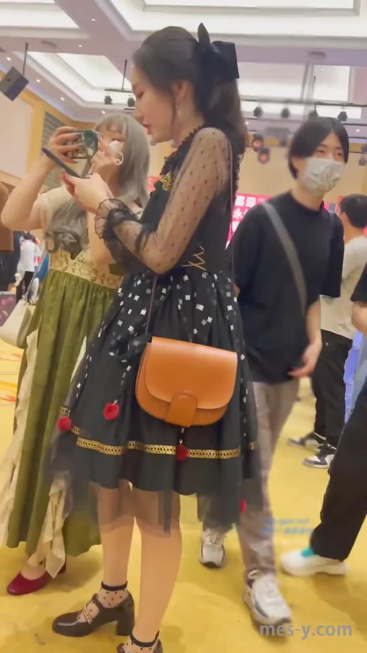 1f90e79f-befa-4888-a972-0ffb7106a706.mp4
