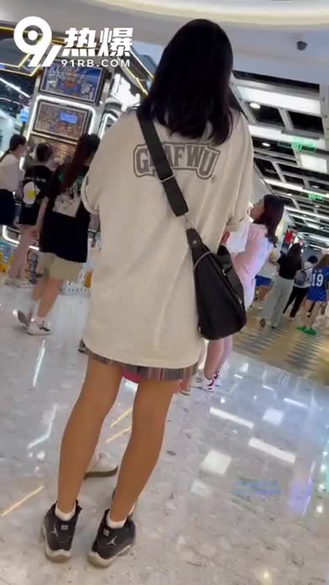 9a24fab8-3ce2-4654-aa68-b6dc5c422db9.mp4