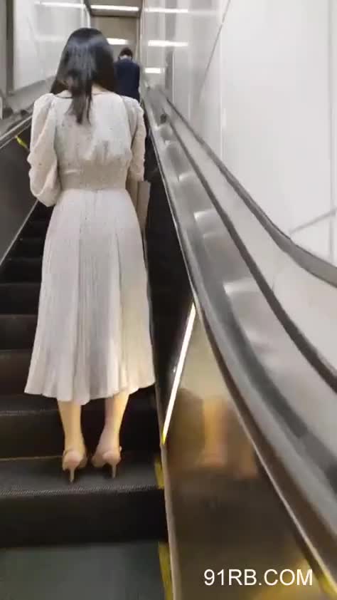 7ed6fff2-40cf-4d6a-9b11-f1aa5667f953.mp4