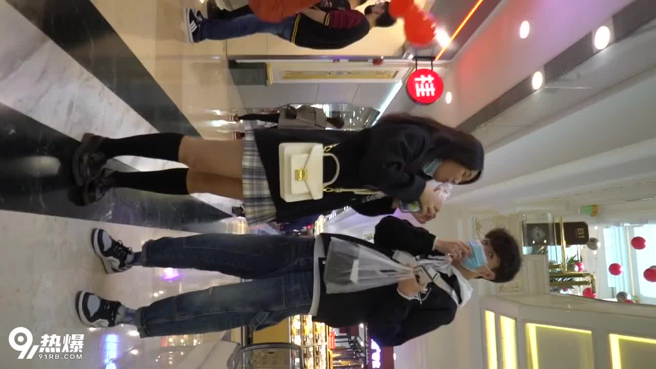 0fa30f0d-b7e9-4708-a282-0e71f65e0815.mp4