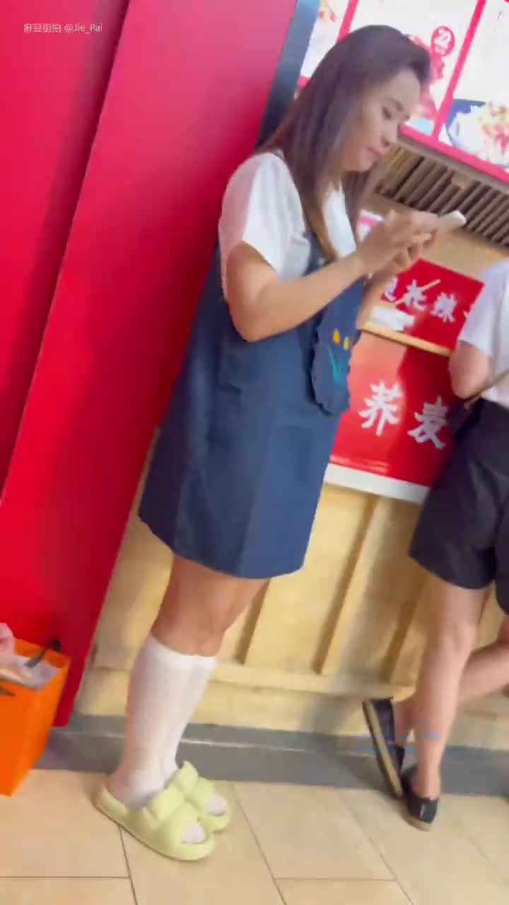 bb35df7e-3412-11f0-85ba-060db0d232c4.mp4