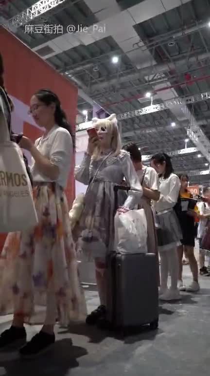 4a3bfc04-34b7-11f0-85ba-060db0d232c4.mp4