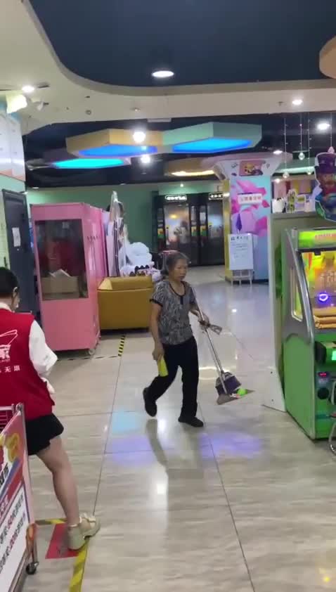 5a75f39f-8f81-4318-a716-de2631f9687b.mp4