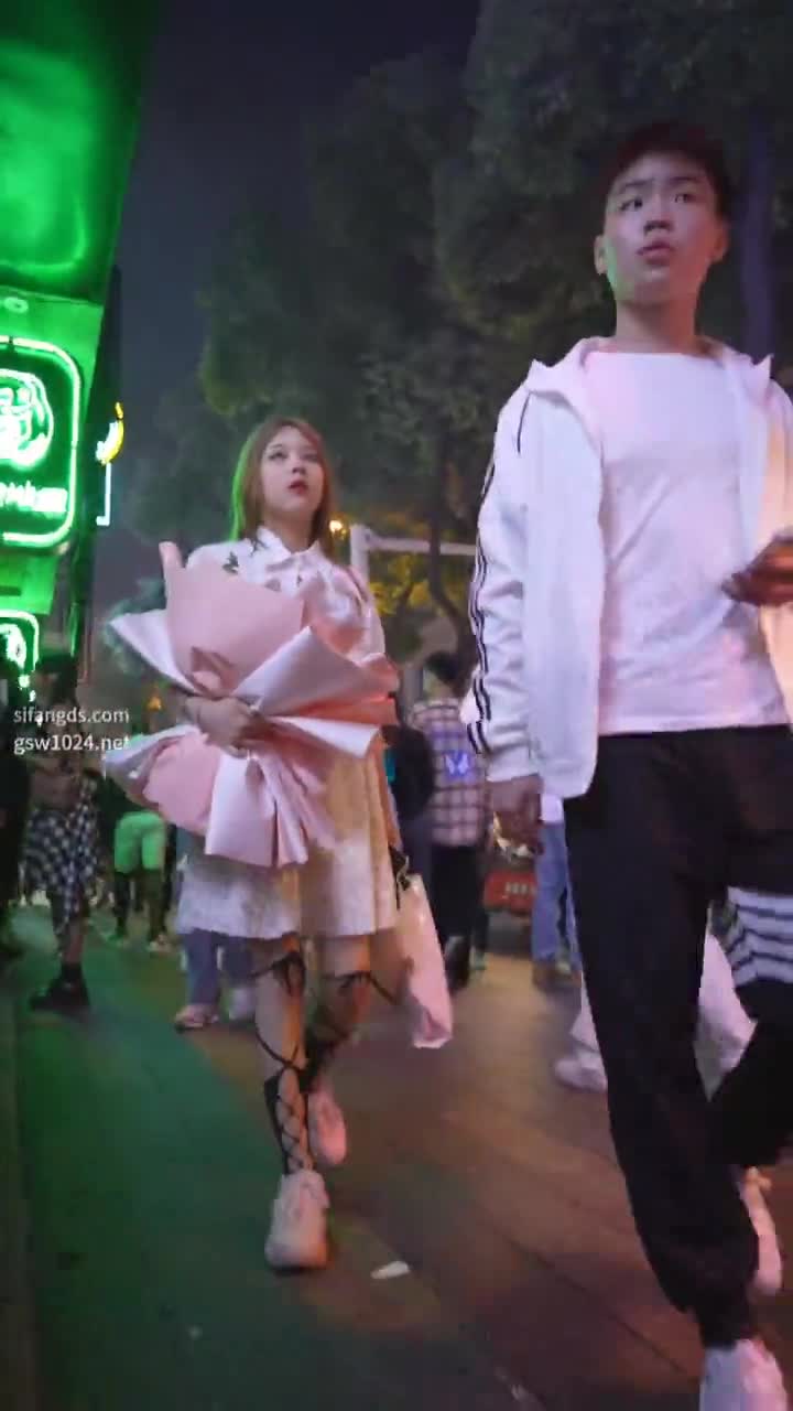 4a8f1d08-299a-11f0-952a-96c7ca780c75.mp4