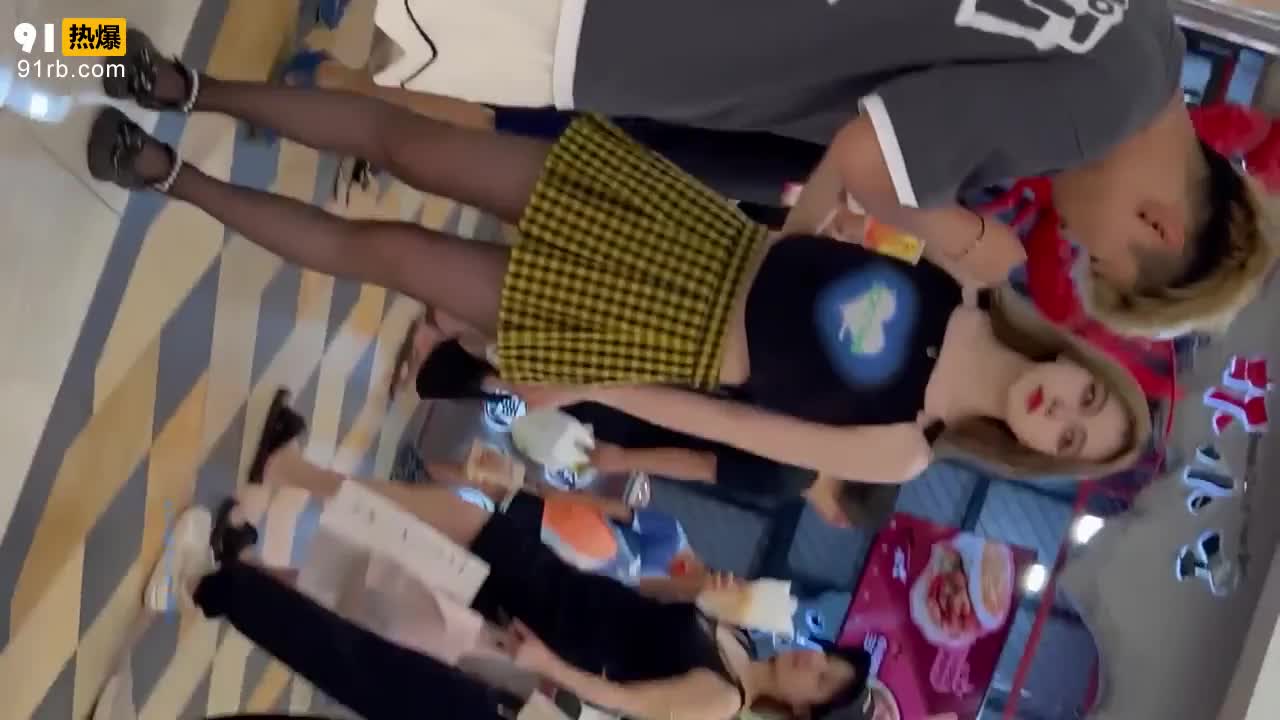1479843b-14d5-4deb-939d-a52640dd24f6.mp4
