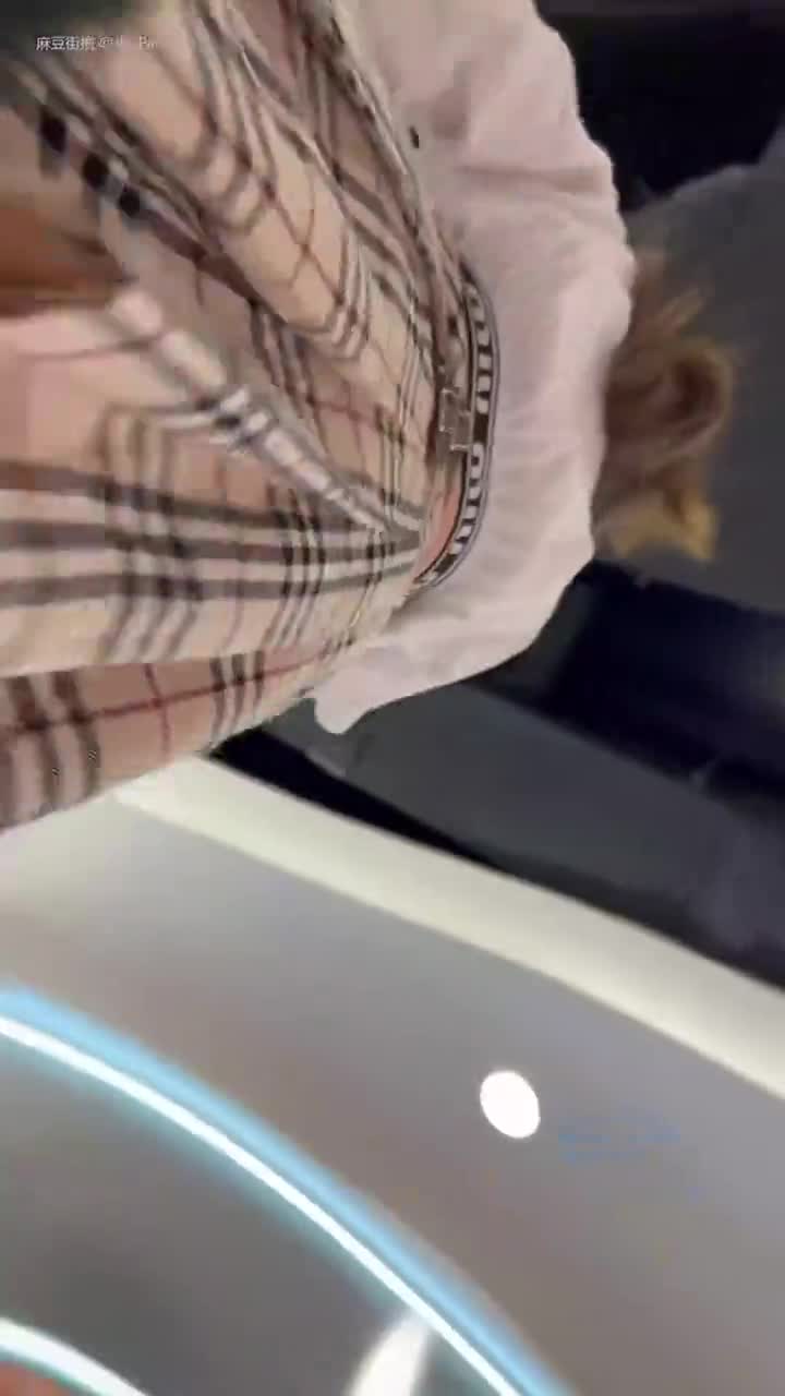 13640f56-3402-11f0-85ba-060db0d232c4.mp4
